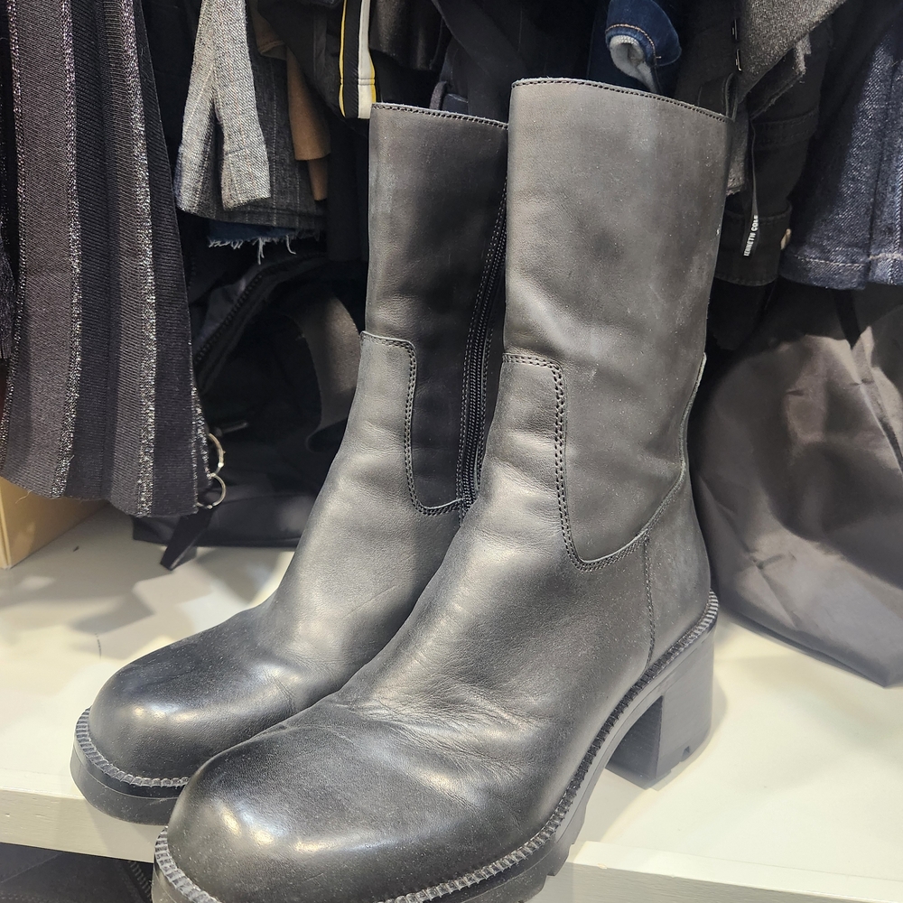 Steve Madden Black Leather Mid-Calf Block Heel Chelsea Boots